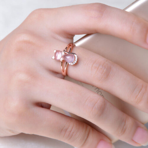 Bague chat en cristal rose plaqué or rose & d’hibiscus