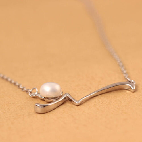 Collier Chat Perle Eau fraiche