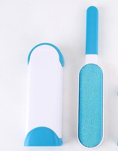 BROSSE À POILS COLLANTS