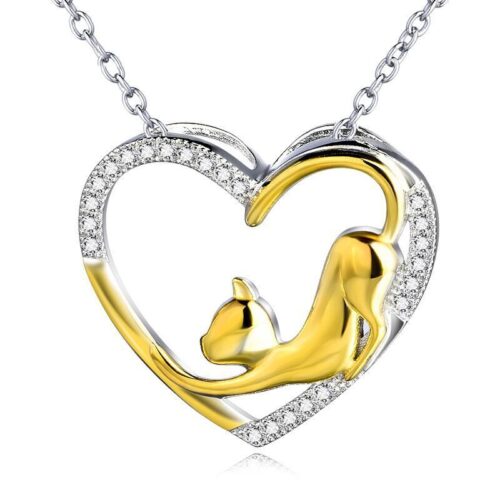 Collier en forme de cœur et chat