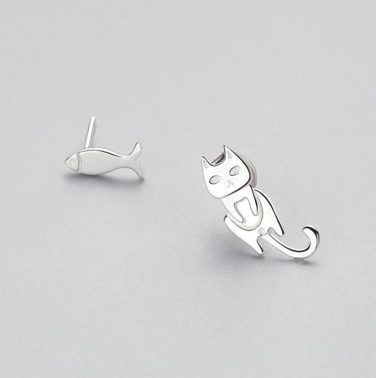 Boucles d’oreilles asymétriques en argent