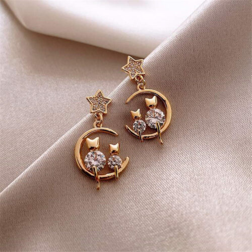 Boucles d’oreilles chat en argent 925 avec aiguilles et diamants