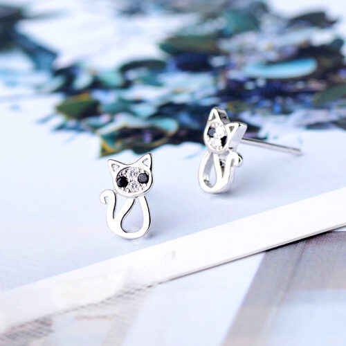 Clous d’oreilles de chat en argent sterling avec œil noir