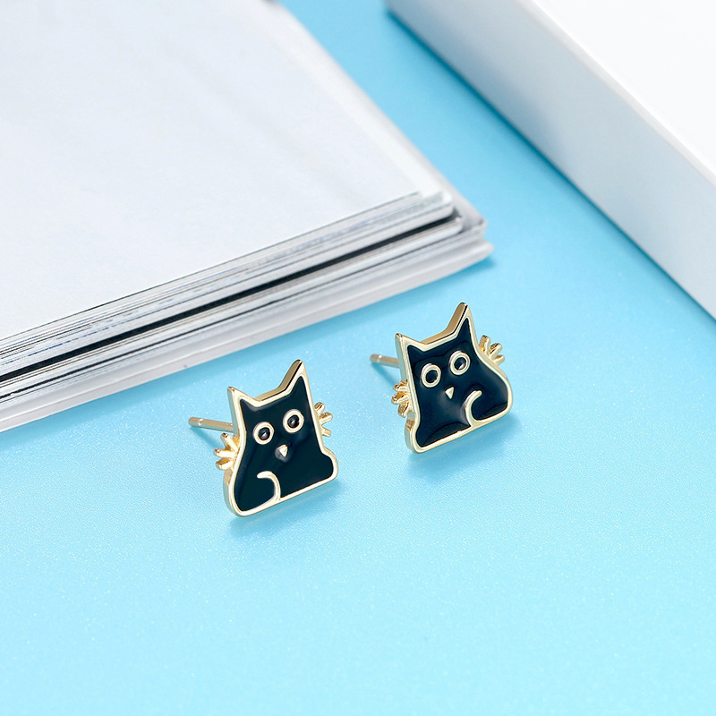 Boucles d’oreilles en argent avec chat noir