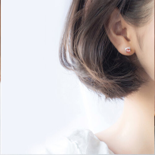 Boucles d’oreilles chat en argent S925 et cristal fraise