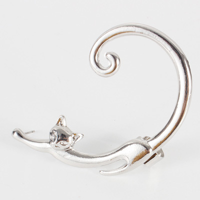 Boucle d’oreille unique en forme de chat